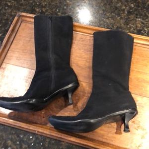 Stewart Weitzman size 7 waterproof booties